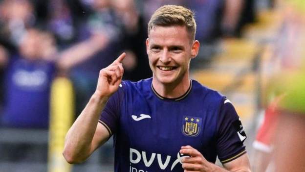 Sergio Gomez: Manchester City s&rsquo;accorde sur les frais avec Anderlecht pour le défenseur espagnol des moins de 21 ans