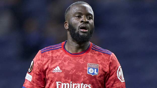 Le milieu de terrain de Tottenham Tanguy Ndombele a rejoint Napoli en prêt