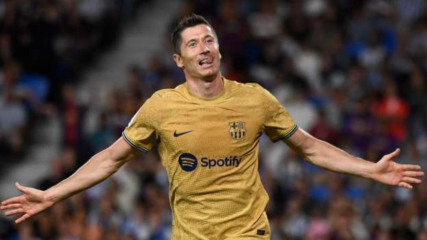 Real Sociedad 1-4 Barcelone: ​​Robert Lewandowski marque les deux premiers buts compétitifs du Barca