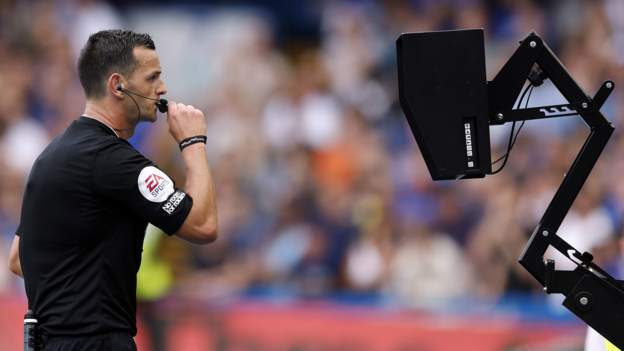 La Premier League examinera les décisions du VAR avec PGMOL