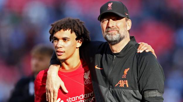 Trent Alexander-Arnold: le patron de Liverpool, Jurgen Klopp, défend l&rsquo;arrière après l&rsquo;omission de l&rsquo;Angleterre