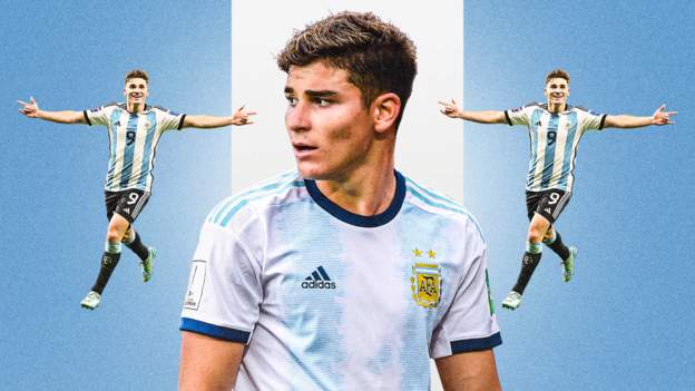 Coupe du monde 2022 : comment Julian Alvarez se révèle clé pour l&rsquo;Argentine