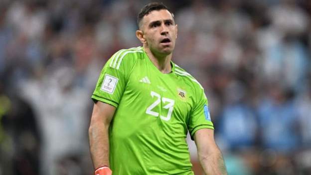 Coupe du monde 2022: les jeux d&rsquo;esprit d&rsquo;Emiliano Martinez aux tirs au but aident l&rsquo;Argentine à la victoire