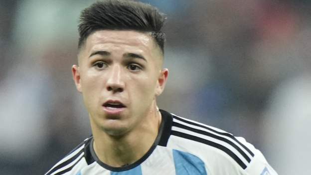 Enzo Fernandez: le patron de Benfica critique la poursuite de Chelsea contre le milieu de terrain argentin