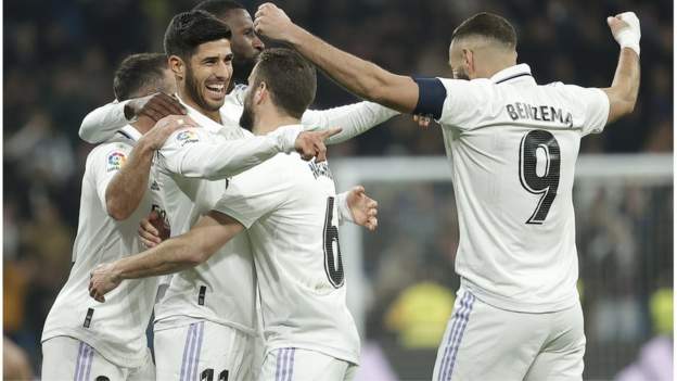 Real Madrid 2-0 Valence: Madrid réduit l&rsquo;avance de Barcelone en tête de la Liga