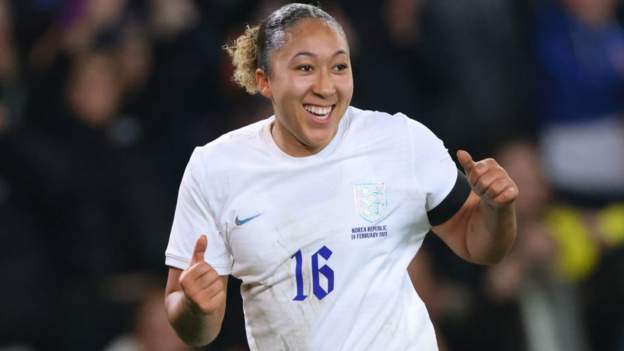 Lauren James: l&rsquo;attaquant anglais est comme un « code de triche » de jeu vidéo, déclare la capitaine Leah Williamson