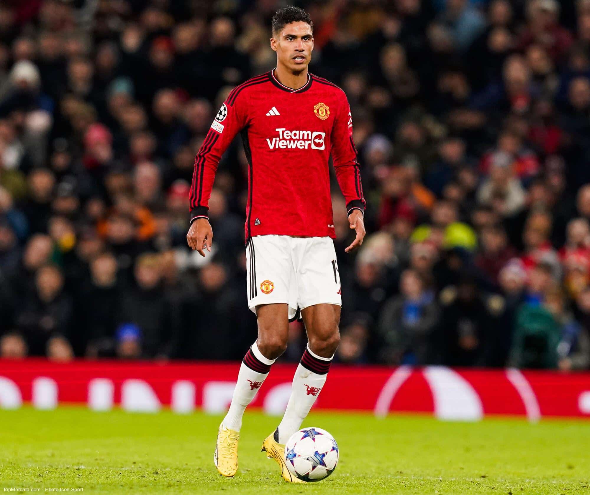 Une destination inattendue pour Varane à Manchester United ?