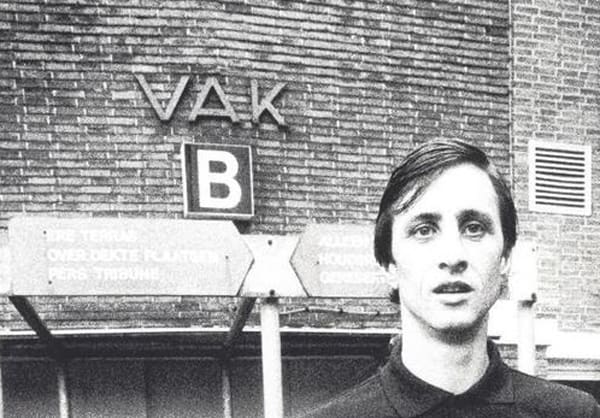 Le superbe hommage d&rsquo;un magazine hollandais pour Cruyff