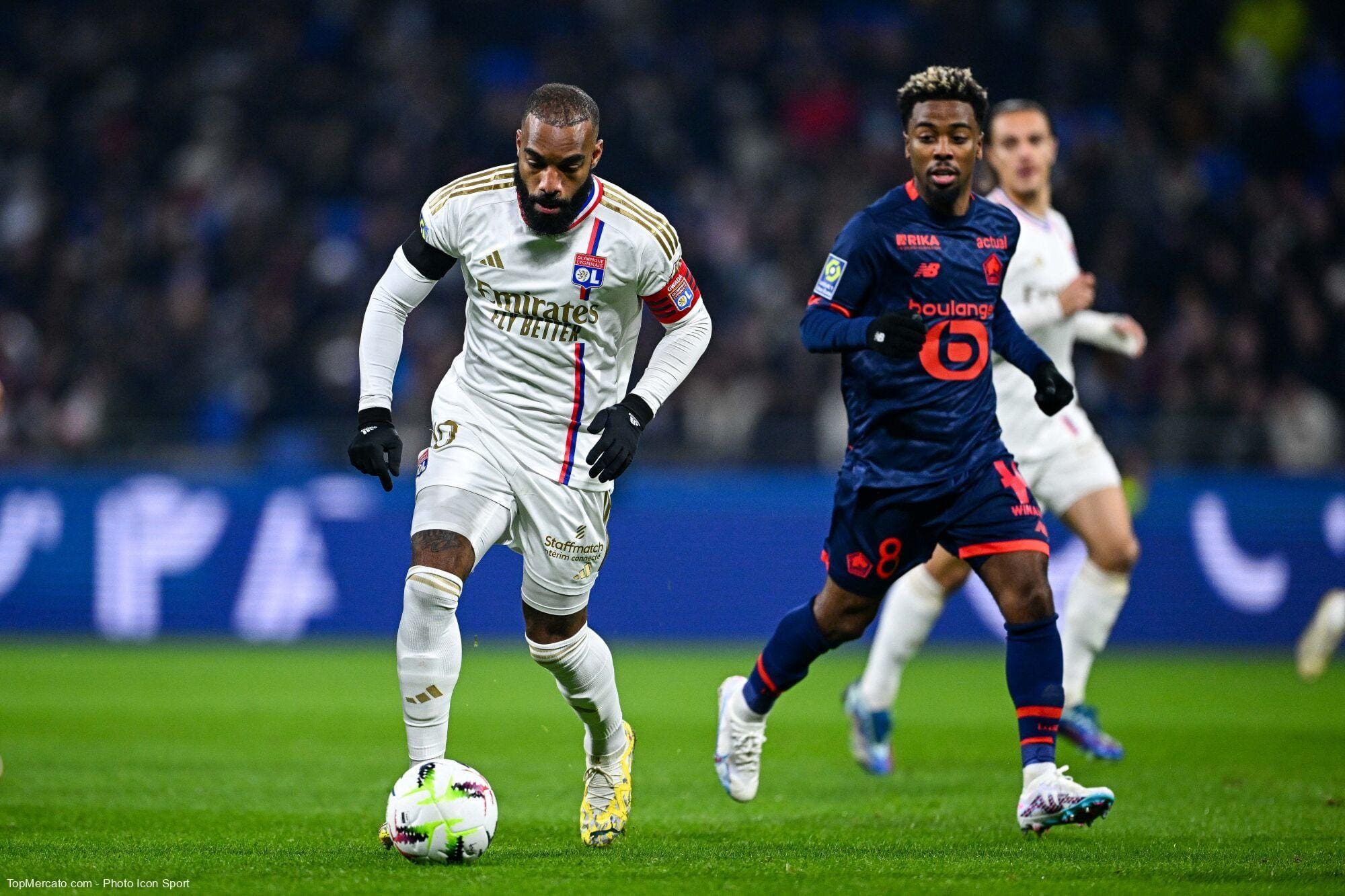 Ne manquez pas le match explosif entre l&rsquo;OL et Lille ! Découvrez sur quelle chaîne TV le regarder et les compositions probables des équipes