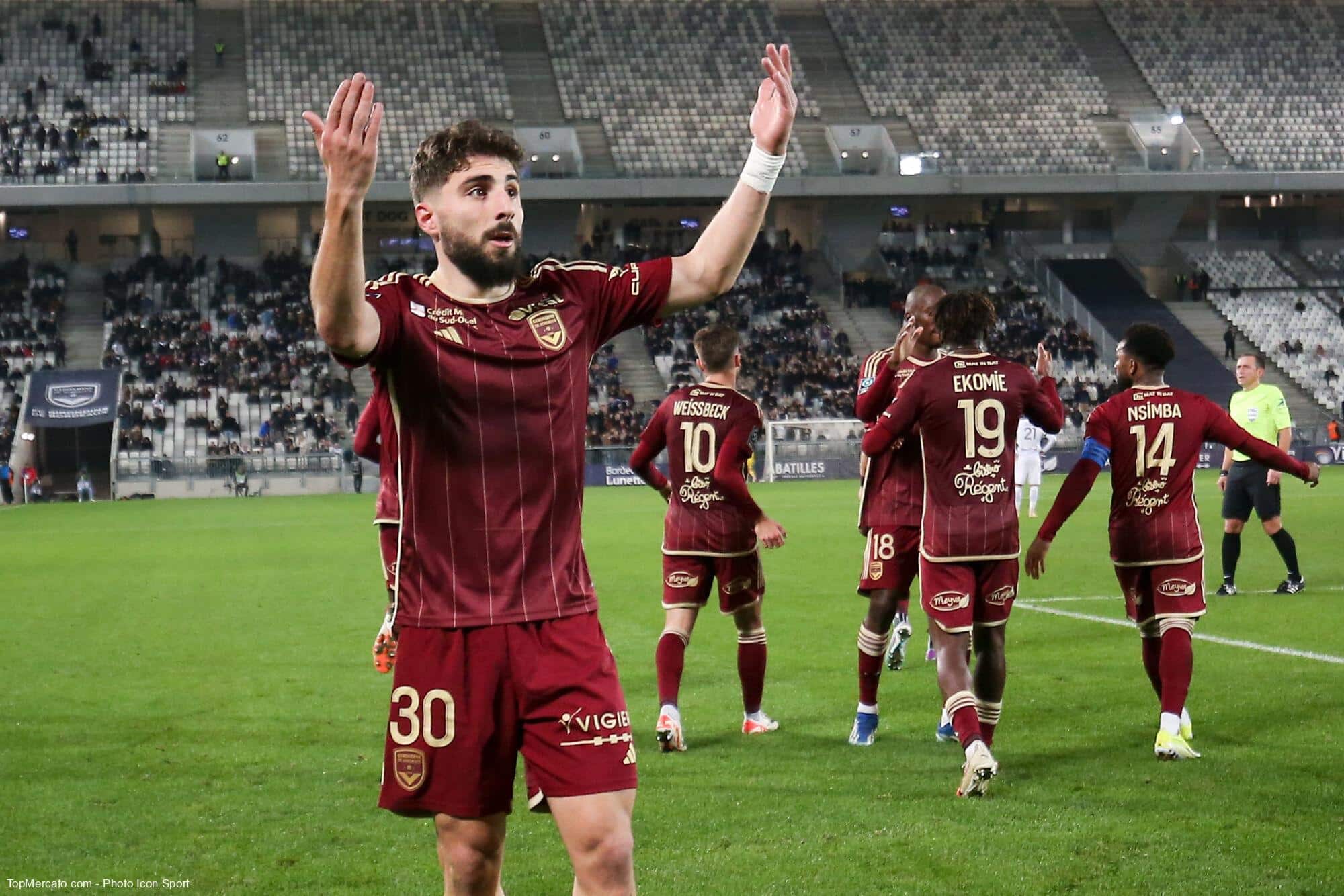 Découvrez la chaîne TV et les compositions probables du match très attendu entre Troyes et Bordeaux !