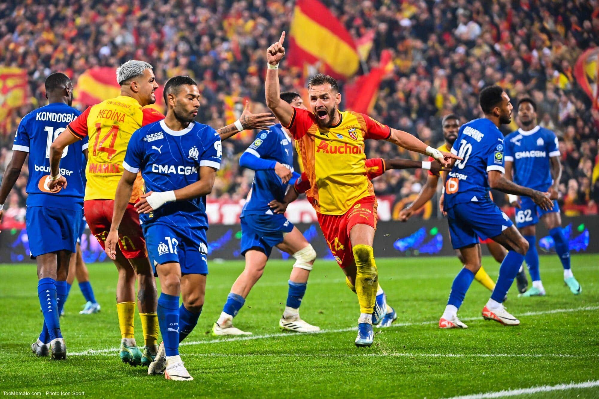 Découvrez les Tops-Flops de la rencontre Lens-OM : une récompense méritée pour Lens, un jeu décevant de l&rsquo;OM et l&rsquo;absence d&rsquo;idées de Gattuso, le tout menant à un choc décevant !