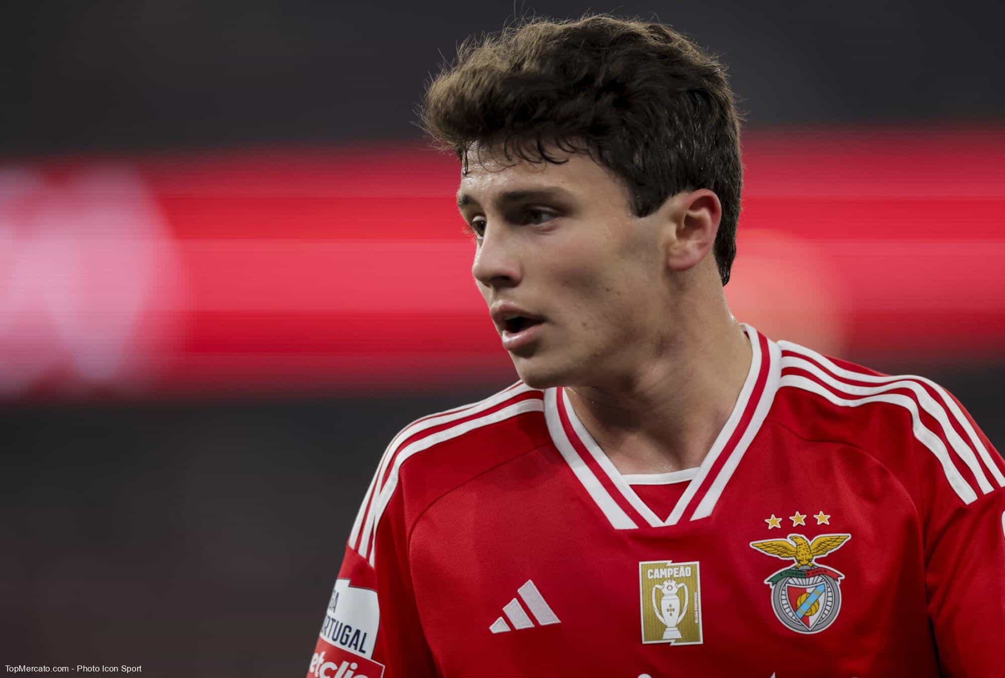 Un transfert sensationnel en perspective pour Joao Neves en Premier League – Découvrez les détails sur Mercato Live !