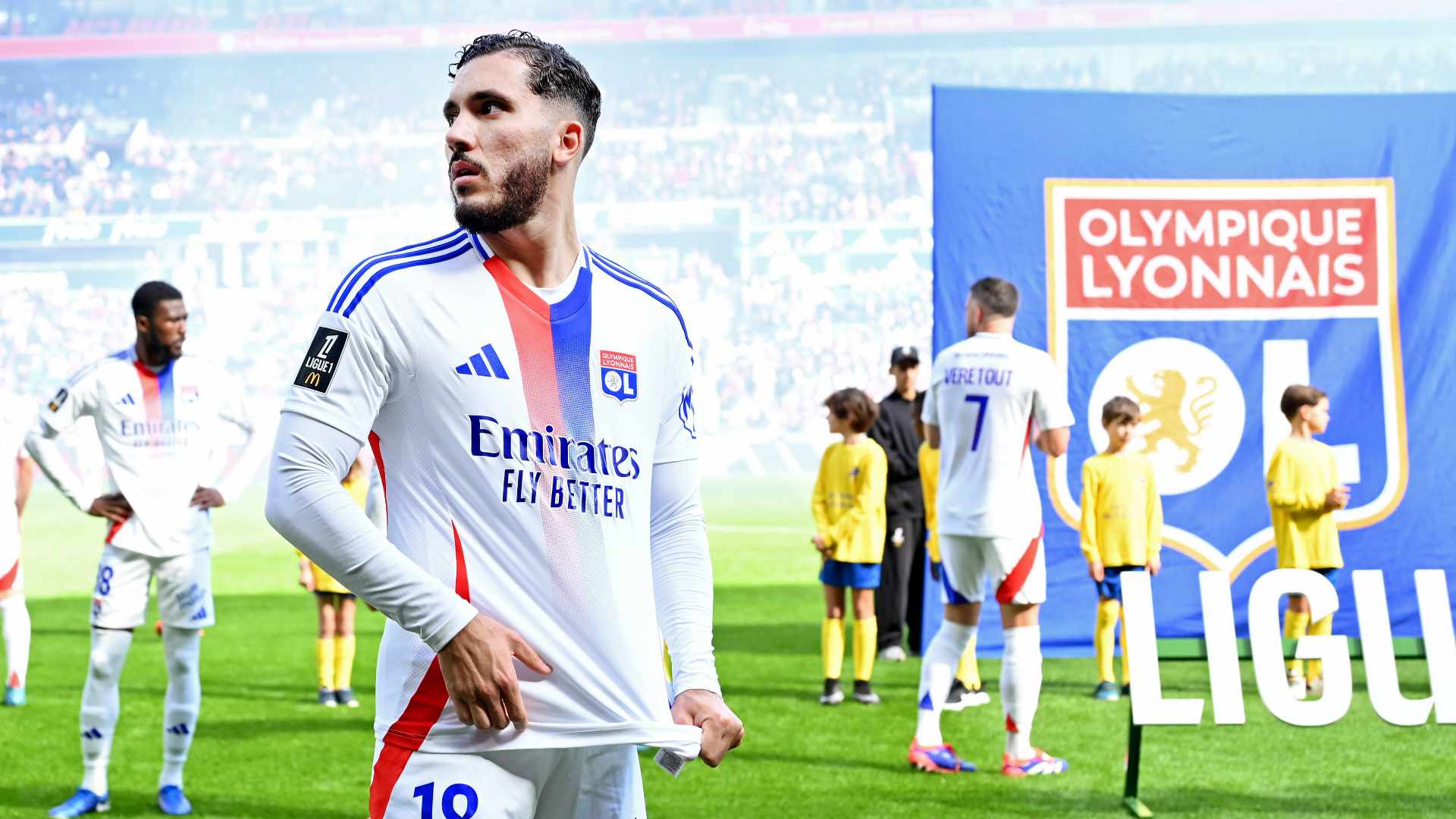 Lyon officialise le premier contrat de Merah dans le cadre du mercato