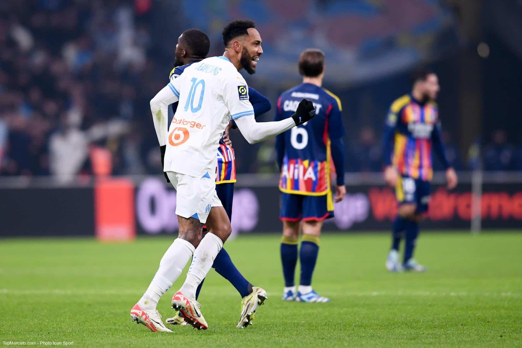 Les meilleures et pires performances d&rsquo;OM-OL : Aubamayeng en passeur décisif, Lyon en difficulté, découvrez la formule gagnante pour l&rsquo;OM