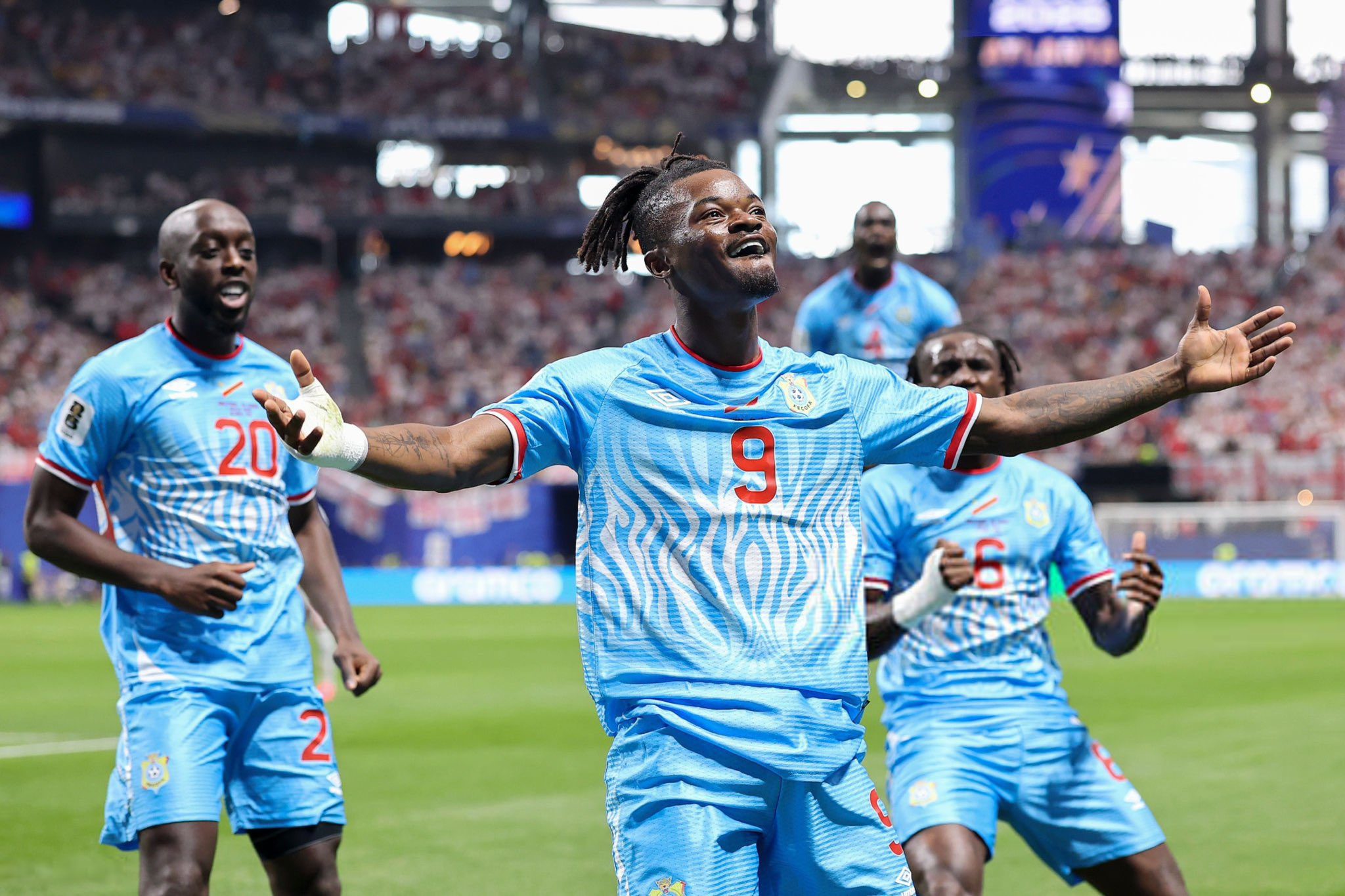 Angleterre vs RDC : Suspense en seconde mi-temps et pari 13/1 sur la combinaison Anderson-Rice prometteuse