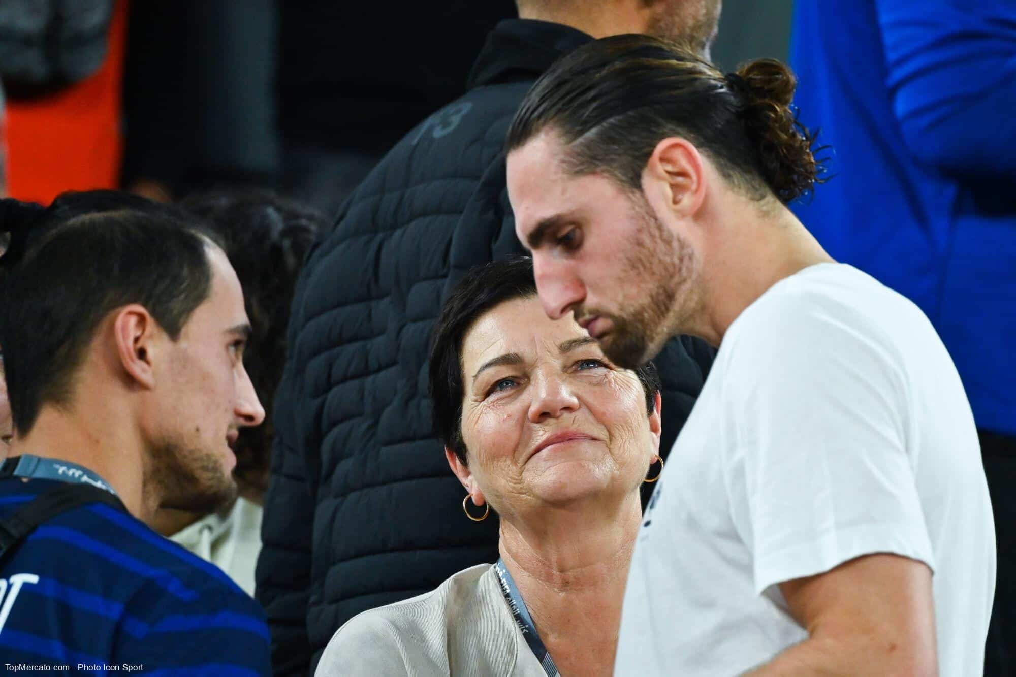 La mère de Rabiot dénonce le père de Messi lors du match EdF contre la Juventus