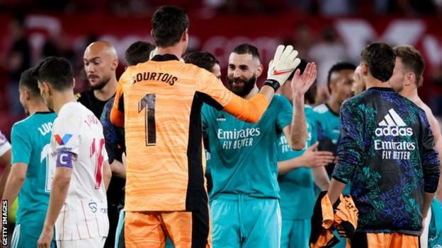 Thibaut Courtois et Karim Benzema