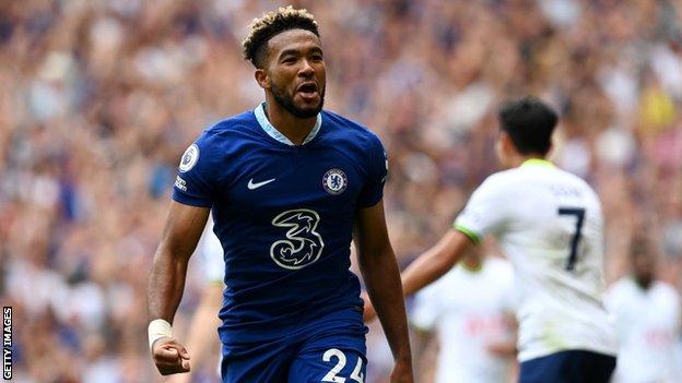 Reece James célèbre le but contre Tottenham