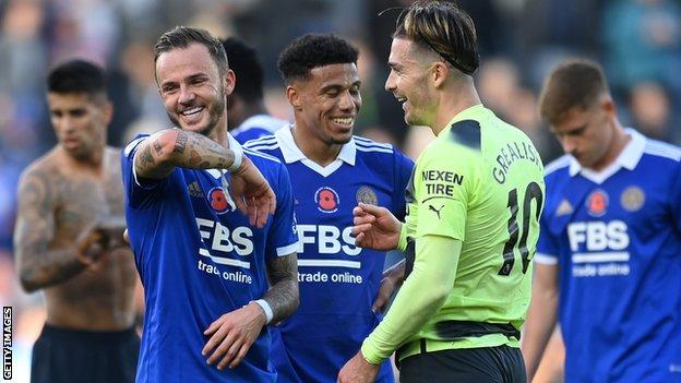 James Maddison (à gauche) et Jack Grealish (à droite)