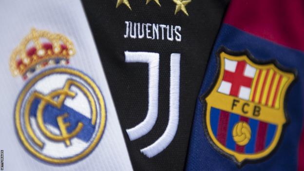 Insignes du Real Madrid, de la Juventus et de Barcelone