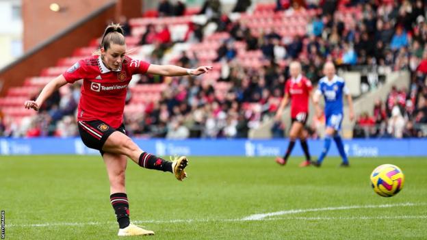 Ella Toone en action pour Man Utd