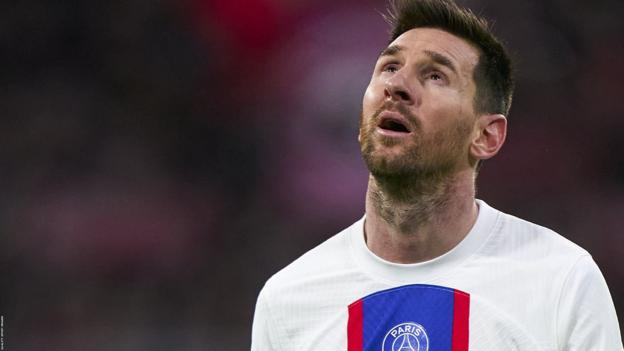 Lionel Messi joue pour le PSG