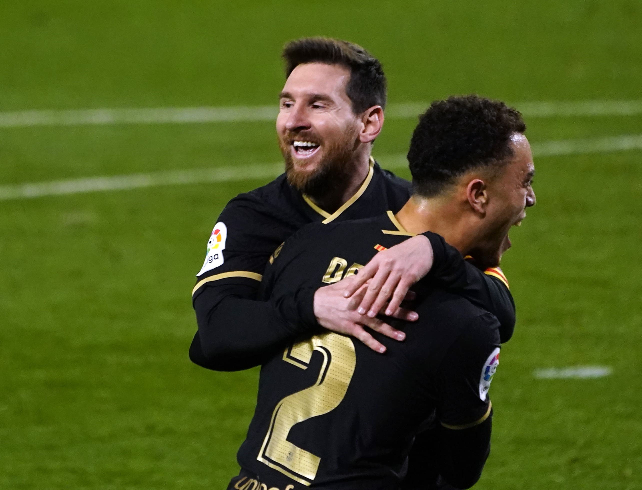 découvrez l'histoire fascinante du fc barcelone, l'un des clubs de football les plus légendaires au monde. plongez dans ses triomphes, ses joueurs emblématiques et son impact sur le sport.