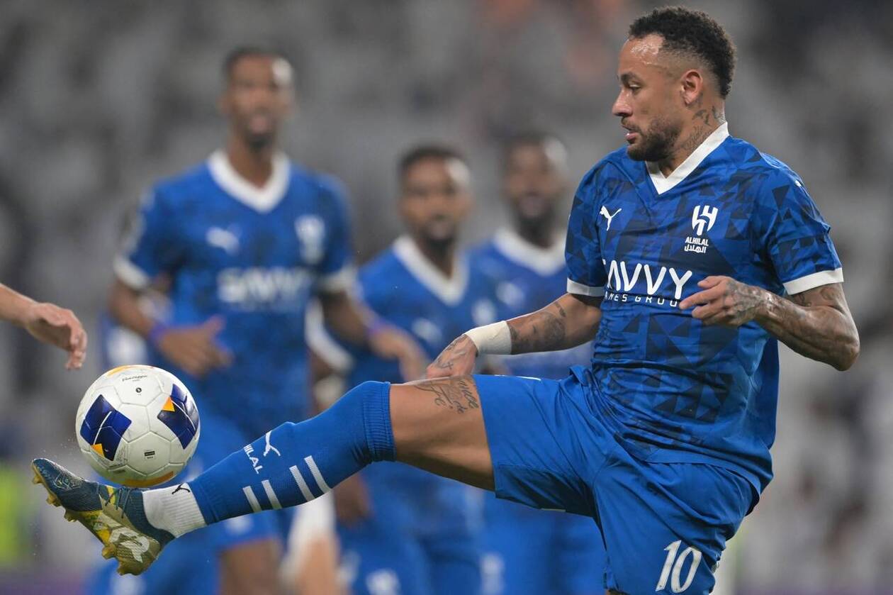 découvrez tous les détails du contrat entre neymar et santos, une collaboration qui a marqué l'histoire du football. analyse des enjeux financiers et sportifs, ainsi que l'impact sur le club et la carrière du joueur.