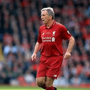 Conseils de Paris Sportifs : Les Cotes Immanquables d&rsquo;Andy Robson pour un Accumulateur Dimanche à 7/2 avec la Victoire de Liverpool