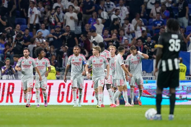 Transferts à Lyon : Maciel analyse les débuts de Greif sur le terrain