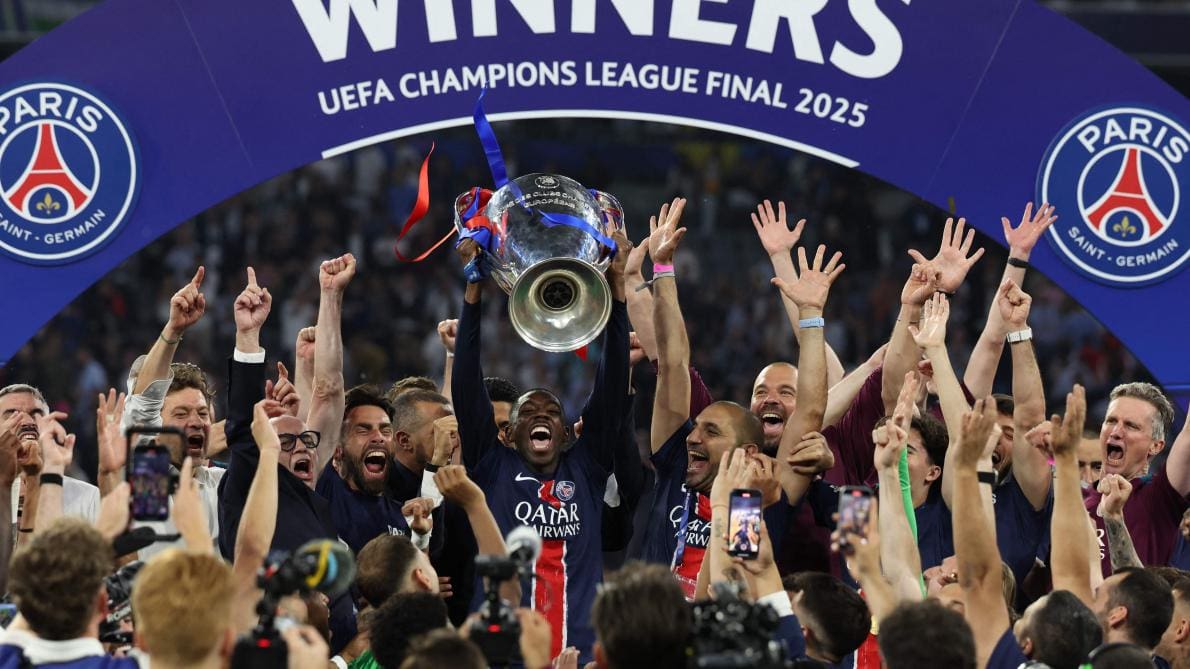 découvrez comment ousmane dembélé a été couronné ballon d'or 2025, récompensant une saison exceptionnelle et confirmant son statut de star du football mondial.
