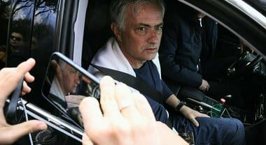 Les Paris de Jose Mourinho : West Ham, Nottingham Forest ou Manchester United ? Quelle sera sa prochaine destination ?
