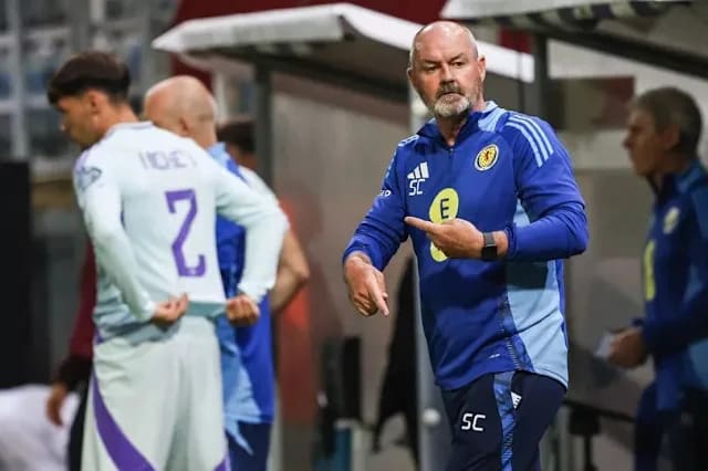Écosse contre Biélorussie : Clarke se prépare pour une rencontre historique
