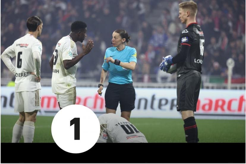 découvrez tout sur l'erreur d'arbitrage lors d'un match de l'ol : analyse, conséquences et réactions. restez informé sur les polémiques autour de l'arbitrage dans le football moderne.