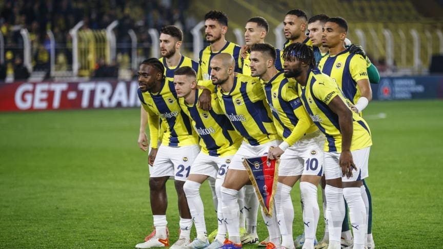Fenerbahçe s&rsquo;offre un milieu néerlandais pour 20 millions d&rsquo;euros lors du mercato