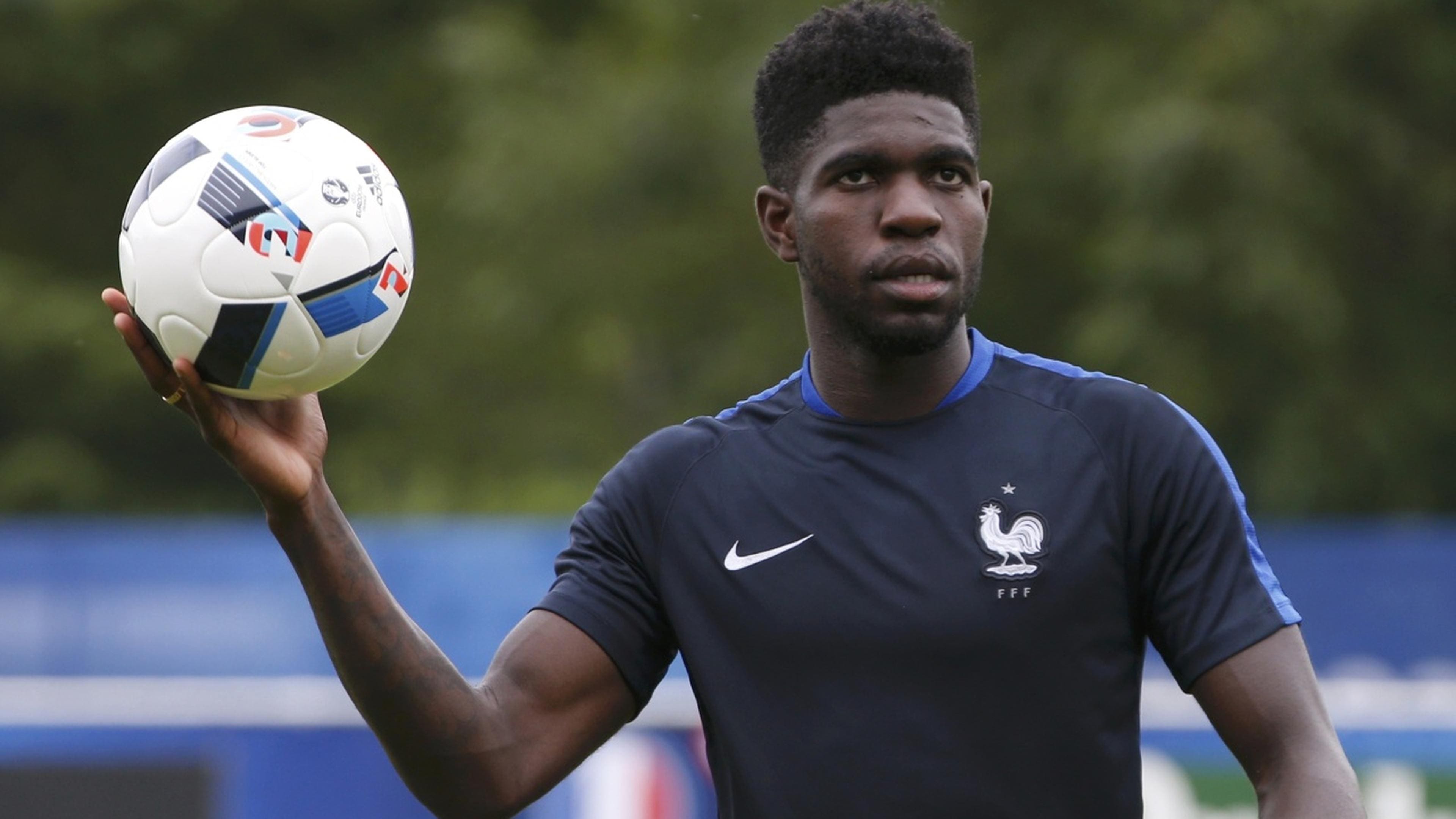 découvrez le choc des titans dans le match france-islande : intensité ravivée. plongez dans l'énergie retrouvée de cette rencontre captivante, où passion et talent s'affrontent sur le terrain. ne manquez pas cet événement sportif incontournable !