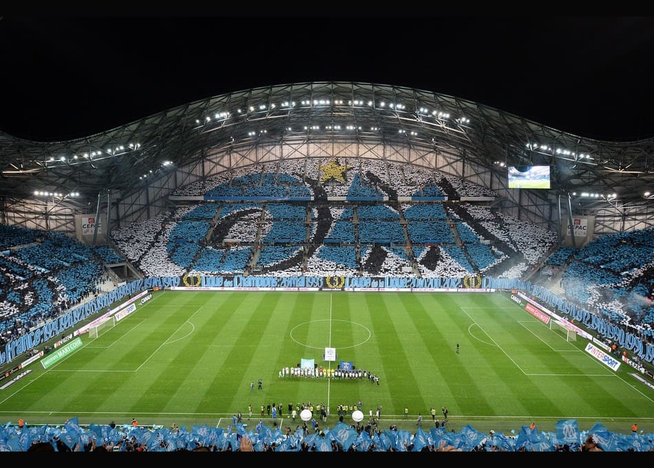 découvrez l'harmonie entre le paris saint-germain et l'olympique de marseille, deux géants du football français. explorez les rivalités, les collaborations et l'impact de cette relation sur le monde du sport.