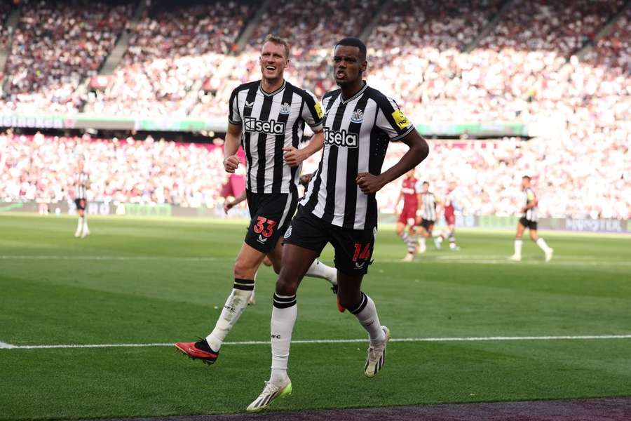 Alexander Isak vers Liverpool : Les parieurs se précipitent pour soutenir l&rsquo;attaquant à 125 millions de livres pour remporter le Soulier d&rsquo;Or.
