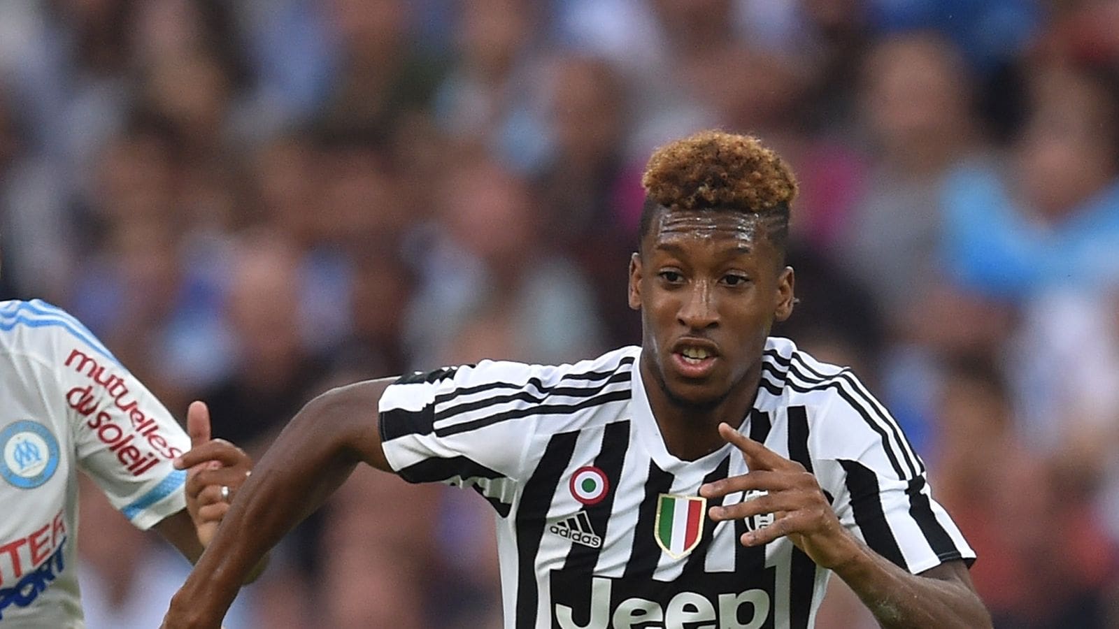 découvrez l'impact de kingsley coman sur le football : ses performances, son influence sur le jeu et ses moments marquants en club et en équipe nationale.