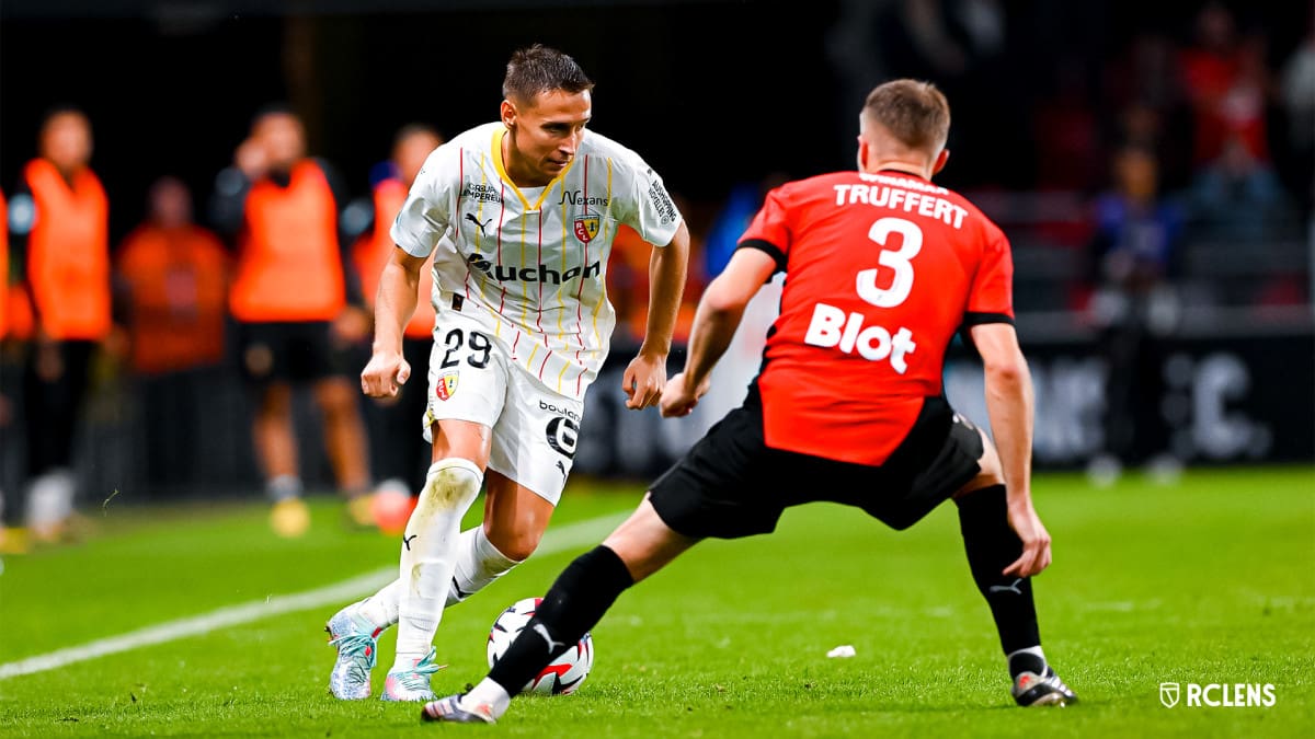 découvrez le résumé du match lens-rennes où une tentative rennaise a été invalidée, entraînant une égalité à la mi-temps. revivez les moments forts et les enjeux de cette rencontre palpitante.