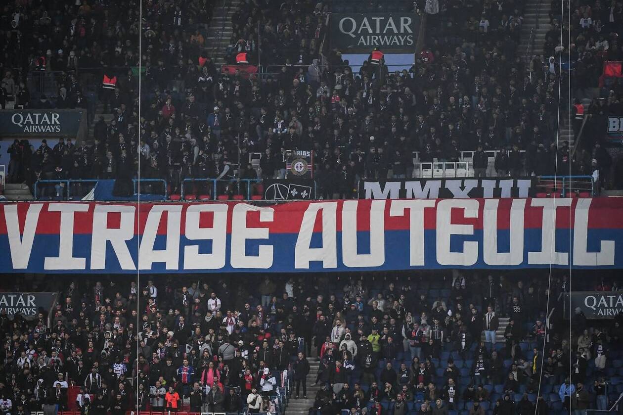 PSG : la LFP convoque le club le 18 février suite à des chants et banderoles homophobes lors d’un tifo