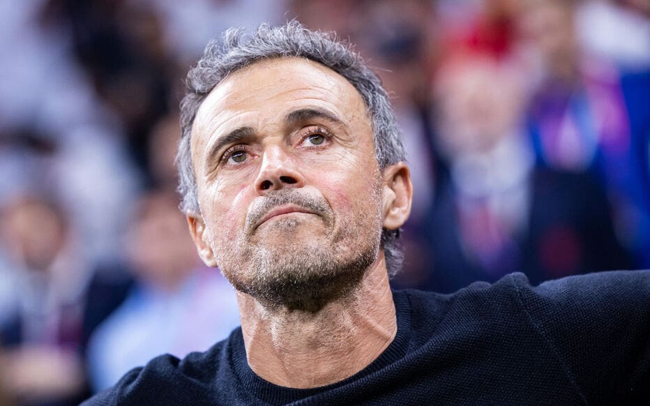 Luis Enrique enchanté par le talent de son nouveau gardien Chevalier après la victoire aux tirs au but contre Tottenham