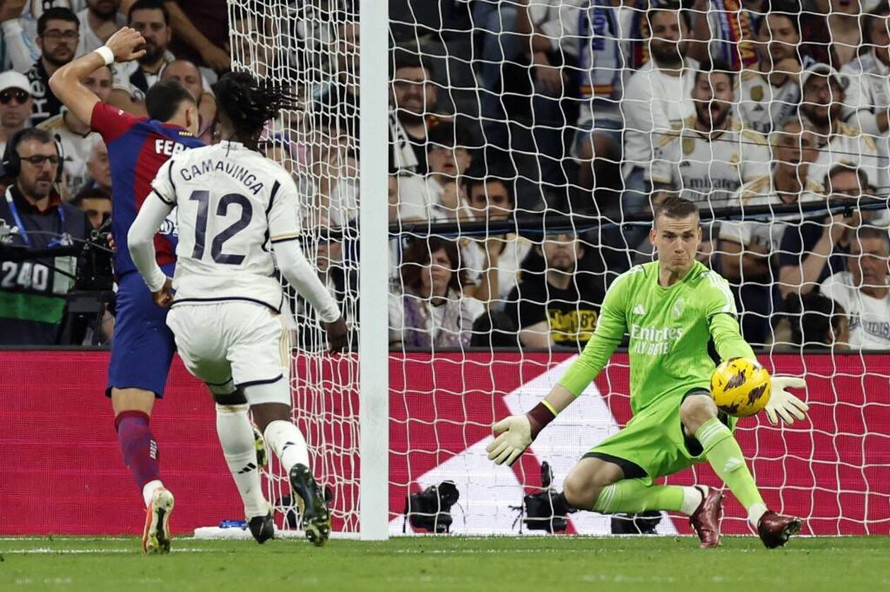 Le Real Madrid et son gardien Lunin : Trois propositions déclinées cet été
