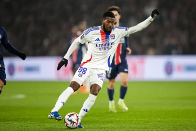 découvrez comment maitland-niles a égalisé pour lyon lors du match intense contre le psg, un moment clé qui a bouleversé le déroulement de la rencontre.