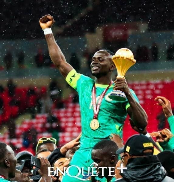 découvrez l'émotion forte entre mamadou niang et sadio mané lors de la finale de la can, un moment inoubliable de fraternité et de passion footballistique.