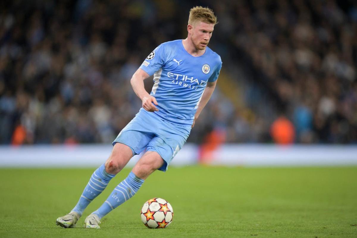 découvrez comment manchester city est devenu le roi du football anglais, avec des performances phénoménales, des titres impressionnants et un style de jeu enchanteur qui fascine les fans du monde entier.