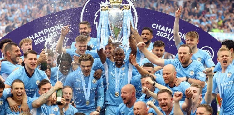découvrez comment manchester city s'est imposé comme le roi du football anglais : une équipe dynamique, des performances impressionnantes et un palmarès en constante évolution qui font de ce club un incontournable de la premier league.