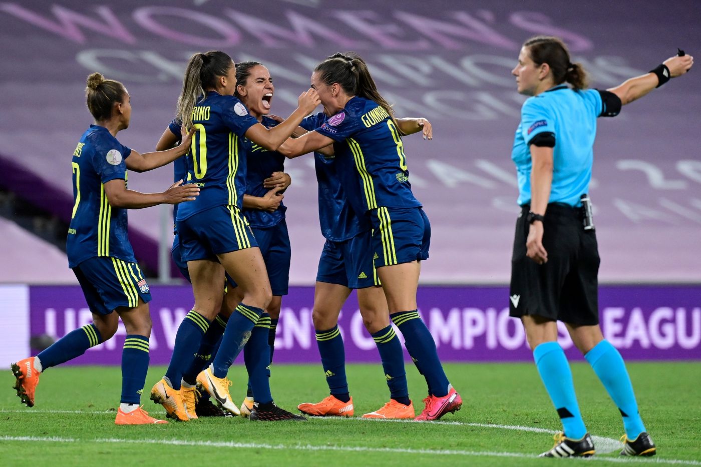 Lyon franchit les barrages : prochaine étape, un duel palpitant contre Fenerbahce après avoir éliminé le Sparta Prague
