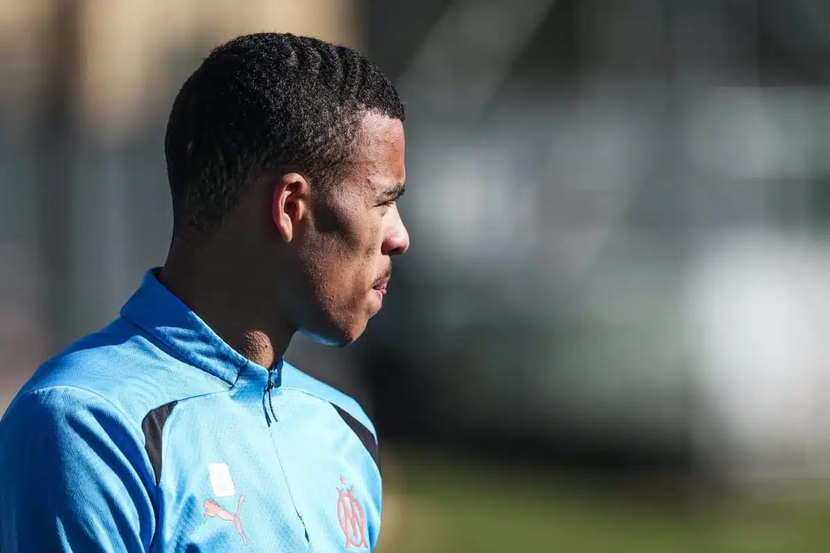 découvrez le message inspirant de zerbi destiné aux jeunes joueurs de l'om, encourageant le talent et l'engagement sur le terrain. un appel à croire en soi et à poursuivre ses rêves dans le monde du football.