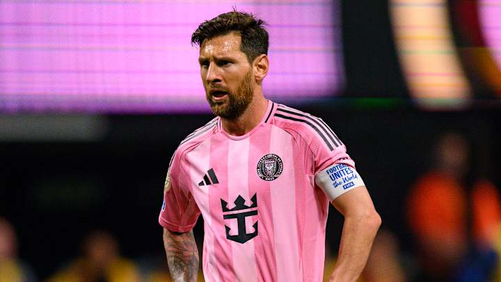 découvrez les dernières informations sur la décision de lionel messi concernant son avenir lors du mercato, rumeurs et officialisations à suivre en temps réel.